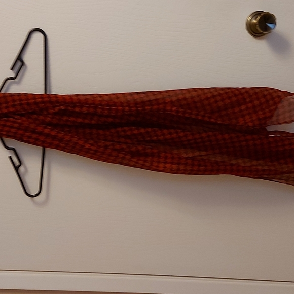 Black and Red Scarf - Picture 1 of 3